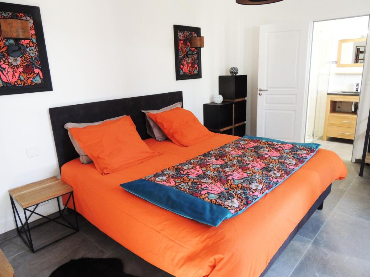 Laubertiere Bed & Breakfast Marennes  Exterior photo